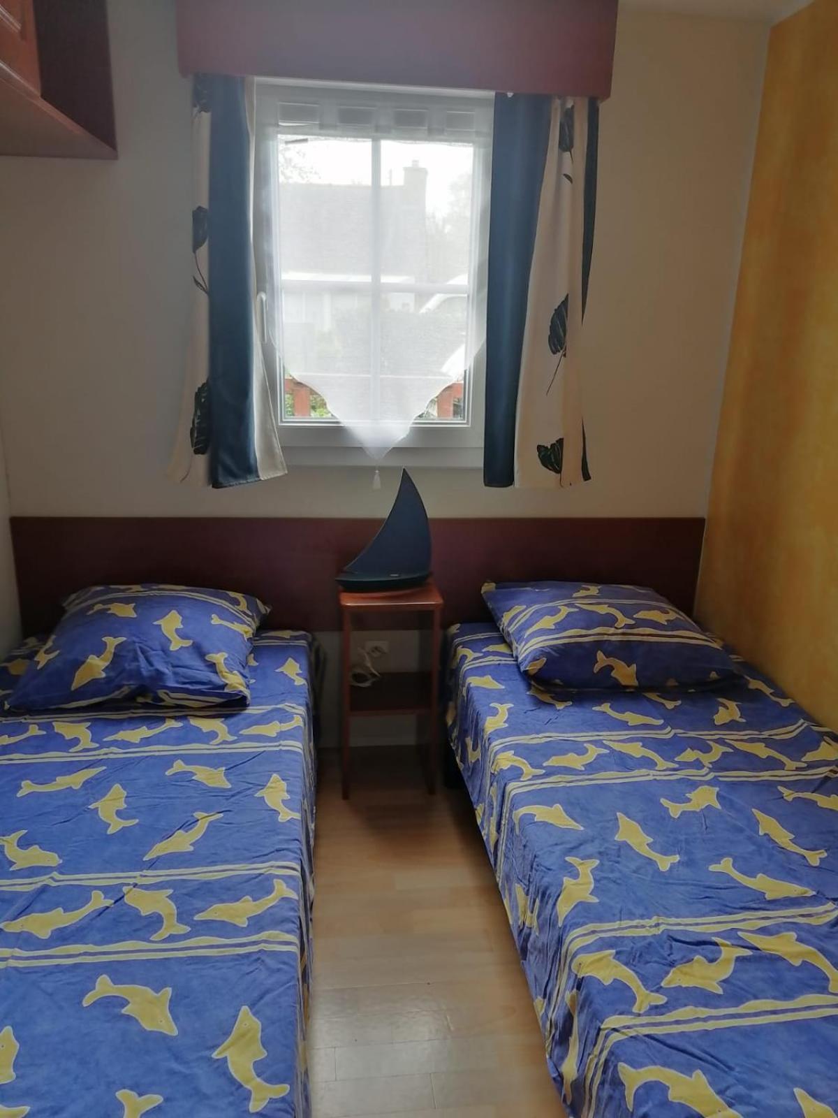 Mobil-Home Dans Camping Municipal Kermaria-Sulard Exterior foto