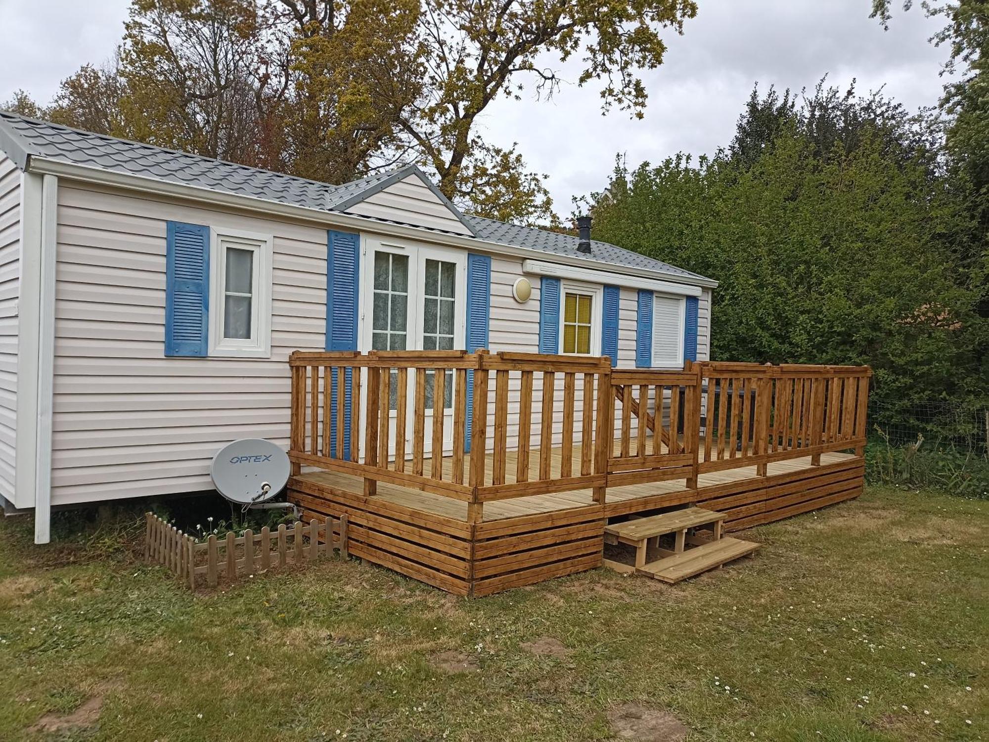 Mobil-Home Dans Camping Municipal Kermaria-Sulard Exterior foto